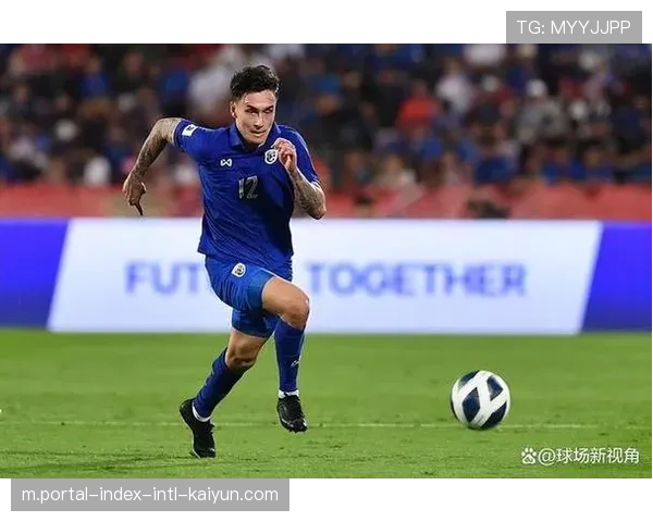 五后卫体系应对不当 蓉城防线肋部被武里南联反复渗透 五后卫体系应对不当 蓉城防线肋部被武里南联反复渗透