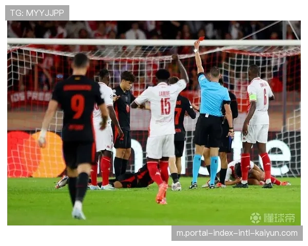 弗里克极端高位防线 欧冠赛场屡遭对手针对性打击